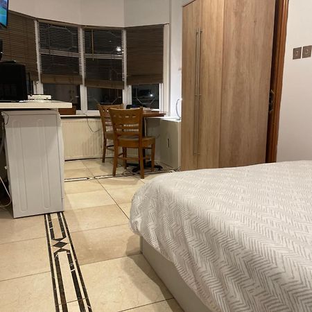 North London Studio Apartment Eksteriør bilde