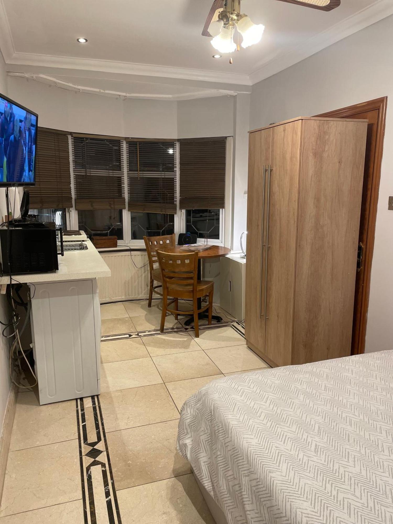 North London Studio Apartment Eksteriør bilde